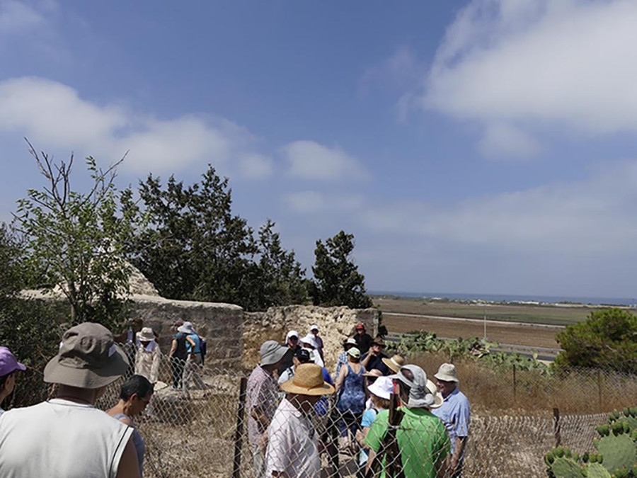 טיול  מועדון נופית לחוף הכרמל 24.6.16. מדריך גלי נחום