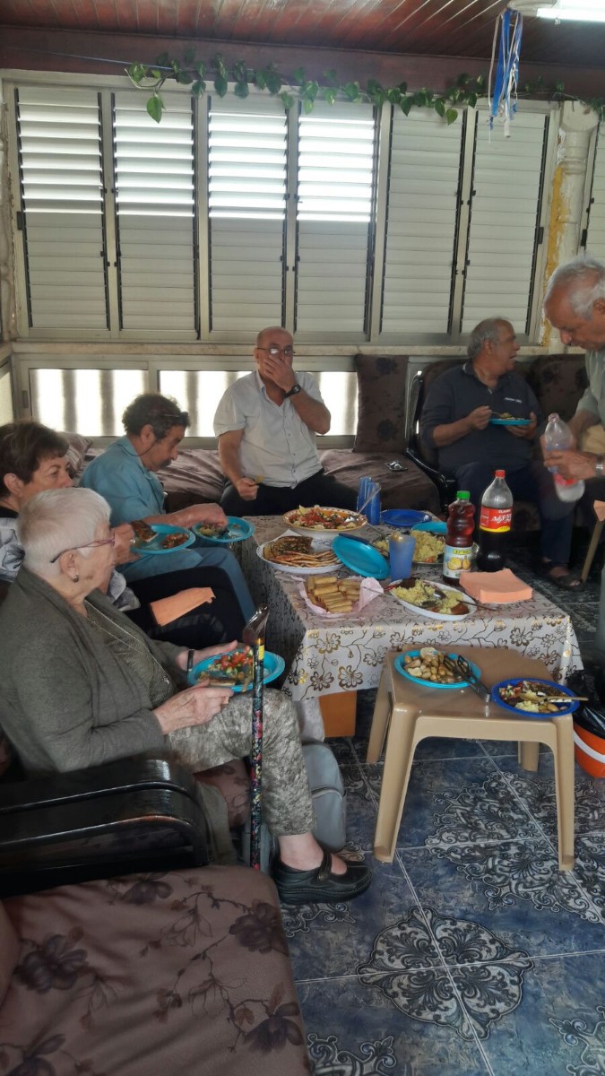 אירוח בביתו של עדנאן המורה לערבית  בזרזיר (3)