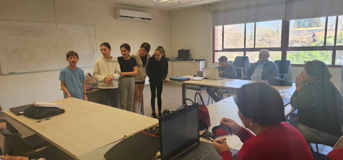 "ענק של ספרים " כתיבת ספר לקראת שבוע הספר